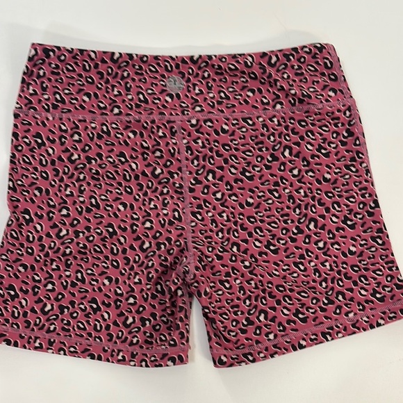 IAB Athletic Shorts Women’s Leopard Sz Large Pink Black Athleisure - Picture 5 of 8